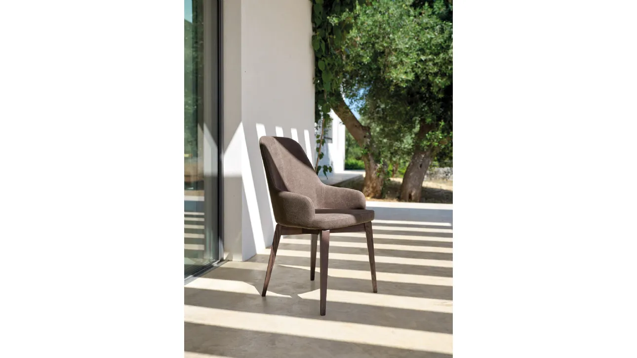 Sedia con braccioli Olympia S117 in tessuto con gambe in Frassino di Friulsedie