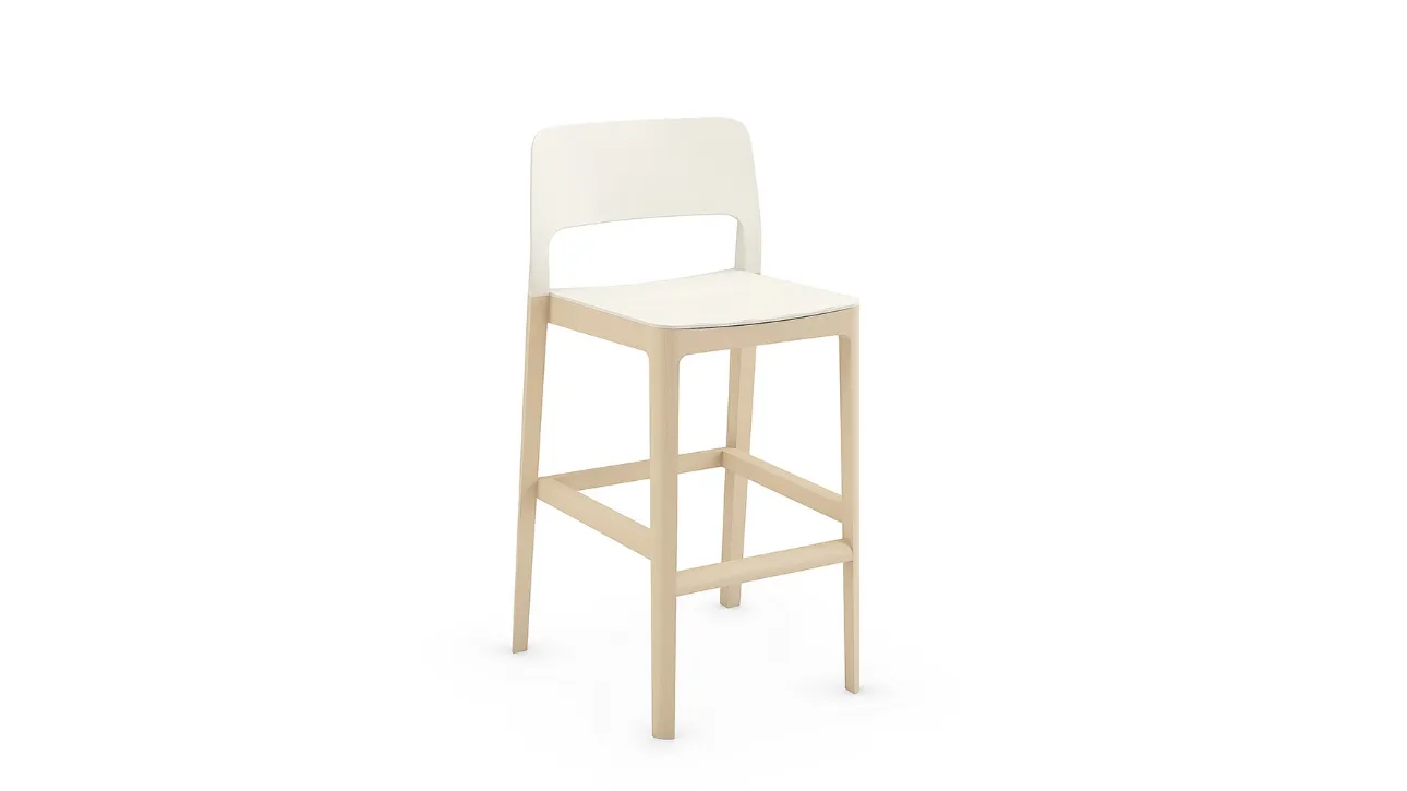 Sgabello Settesusette Kitchen Stool in polipropilene con base in Faggio massello di Infiniti