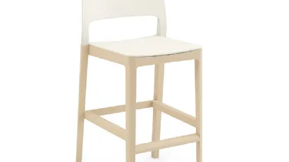 Sgabello Settesusette Kitchen Stool in polipropilene con base in Faggio massello di Infiniti