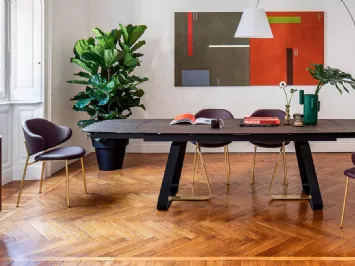 Tavolo allungabile ellittico con basamento in metallo Sunshine di Calligaris