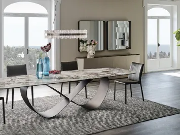 Tavolo con piano in ceramica effetto marmo Butterfly Keramik di Cattelan Italia