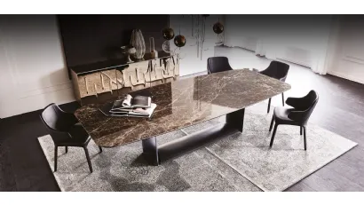 Tavolo con base in acciaio e piano in ceramica Marmi Dragon Keramik di Cattelan Italia