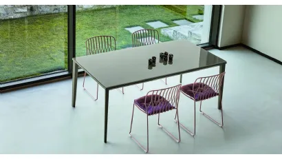 Tavolo moderno allungabile Echo di Bontempi in vetro e metallo