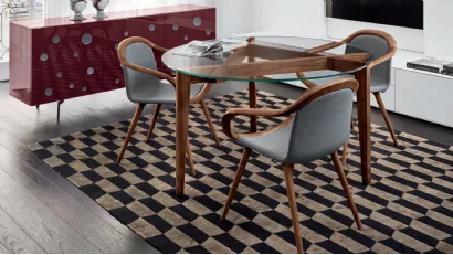 Tavolo con top in vetro e gambe in legno Autoreggente rotondo di Horm