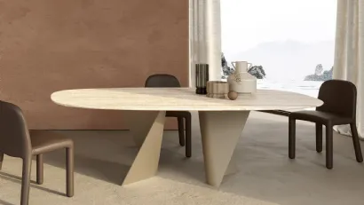 Tavolo in marmo travertino con base in metallo Blow di Nature Design