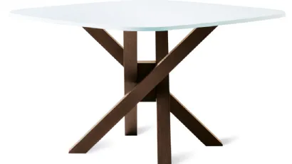 Tavolo rotondo con gambe in legno e piano in vetro Sache di Veneta Cucine