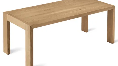 Tavolo in legno squadrato Venik di Veneta Cucine