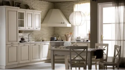 Cucina Classica angolare Memory in legno laccato Bianco Antico di Veneta Cucine