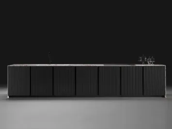 Cucina Design lineare KU45 Stripe in legno Nero con top e fianchi in marmo Melbourne di Key Cucine