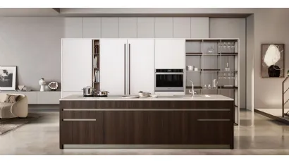 Cucina Moderna con isola Iconica 03 in Rovere Scuro Canneté e Bianco Perla di Veneta Cucine