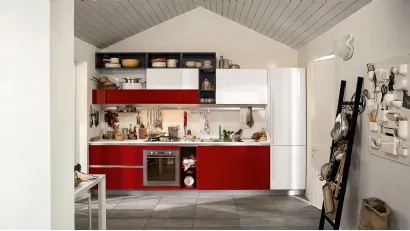 Cucina Moderna Like lineare in laccato lucido Rosso Ciliegia e Bianco Burro di Veneta Cucine