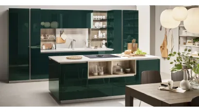 Cucina Moderna Lounge con isola in laccato lucido Verde Alpi di Veneta Cucine