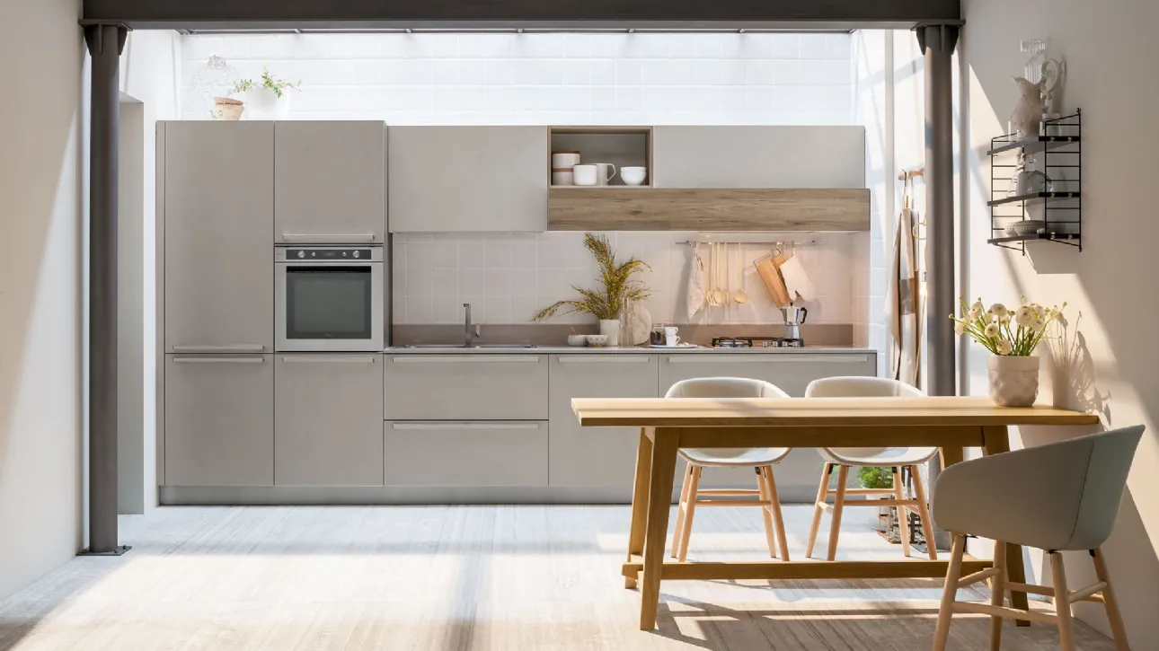 Cucina Moderna Start Time lineare in finitura Graffiato scuro e Play Rovere scuro di Veneta Cucine
