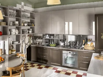 Cucina Moderna Tablet lineare in finitura Rovere Marrone e laccato lucido Marron Mocaccino di Veneta Cucine