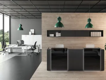 Reception a due postazioni in laccato con pannello frontale retroilluminato in vetro Funny 2019 04 di About Office